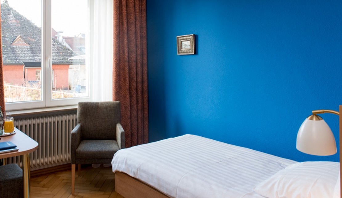 Hell und einladend, mit Blick zum Bodensee